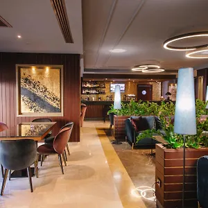Wyndham Grand 5*, טביליסי גאורגיה