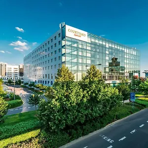 Courtyard By Marriott Airport 4*, פראג צ'כיה
